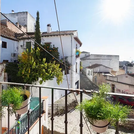 Atico Junto Al Albaicin Con Terraza