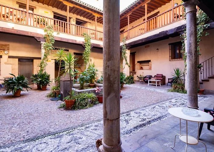 Wintowinrentals Fabuloso Atico Con Terraza Junto Al Albaicin * Granada